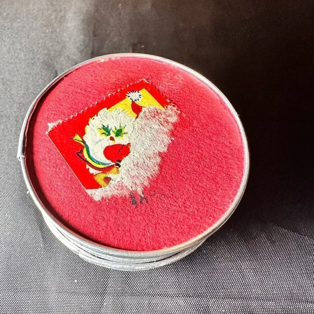 Vintage 1950s round pin cushion sewing tin complete with thread